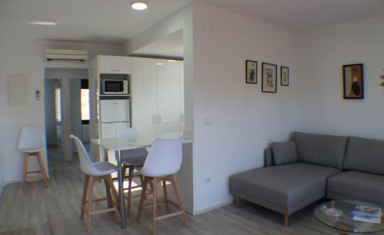 Montseny 3A apartment for rent at roses costa brava